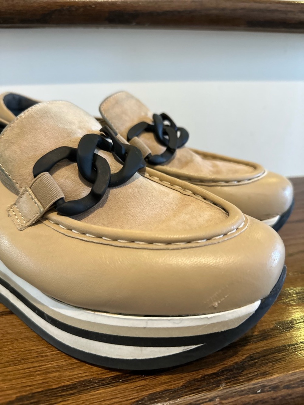 Softwave Beige Women's Platform Chain-Detail Sneakers - Picture 4 of 9